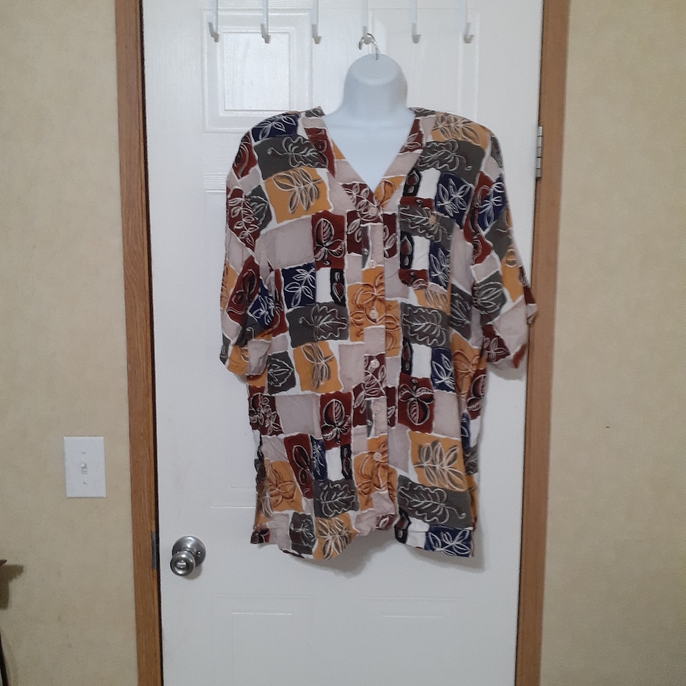 Extra Elements short sleeved button down shirt